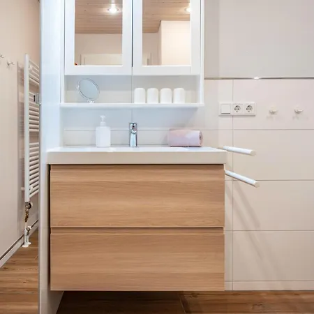 Ferienhof Paulsen - Regenpfeifer * Pellworm